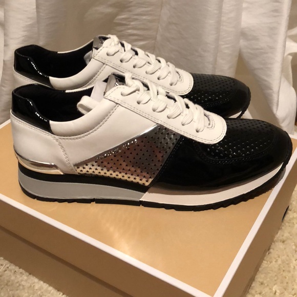 allie metallic leather sneaker